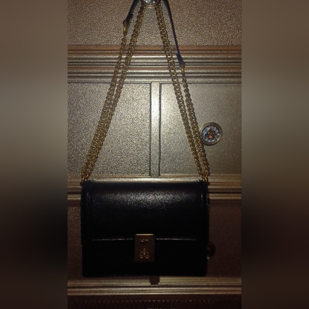 COACH HUTTON SHOULDER BAG IN BLACK